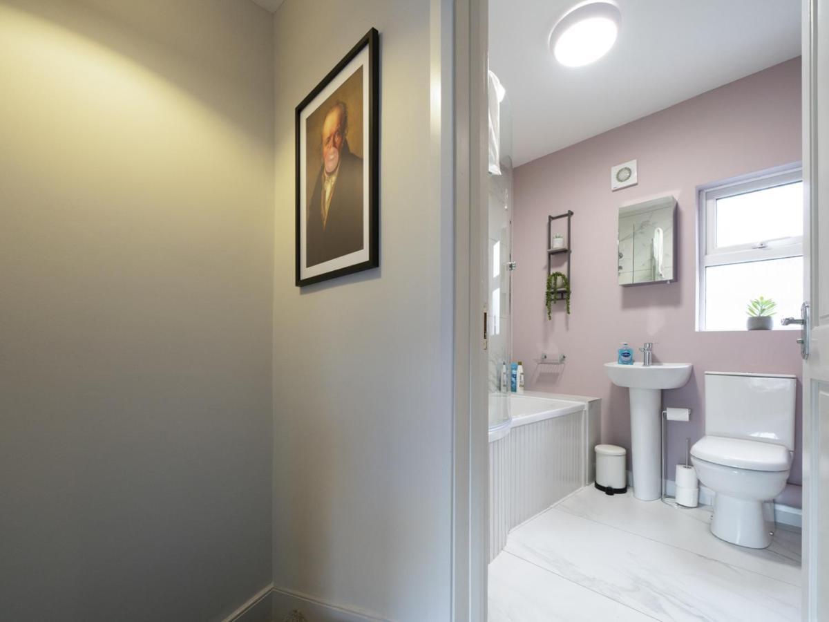בלפסט Pass The Keys 58 Lw Ave Stunning 2Br Terrace Top Location Lots Nearby מראה חיצוני תמונה